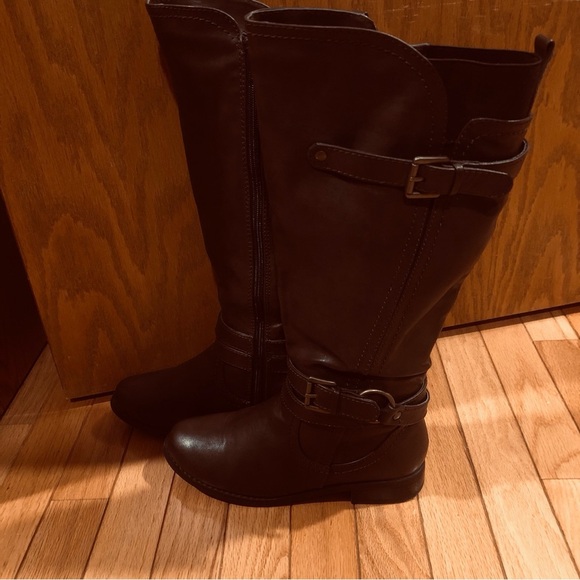 Call It Spring Size 7 Dark Chocolate Brown Knee High Full inside zipper Buckles - Picture 11 of 16